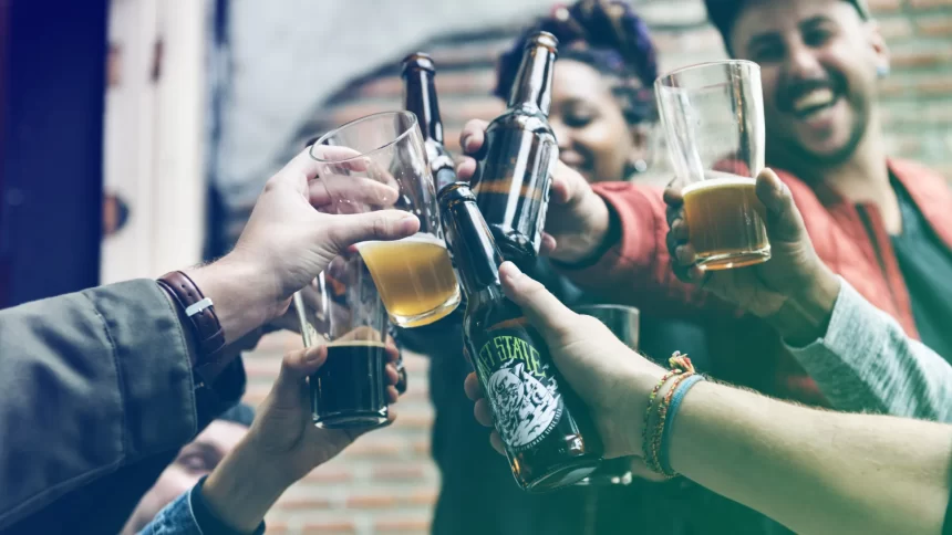 ferramenta-que-monitora-consumo-de-alcool-em-sp-mostra-que-25%-tem-risco-alto-ou-muito-alto-de-dependencia