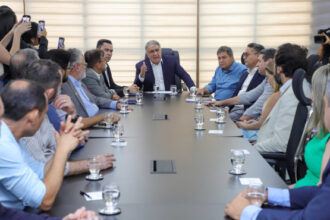 governador-laurez-moreira-anuncia-forca-tarefa-para-agilizar-analise-de-mais-de-4,6-mil-processos-de-licenciamento-ambiental