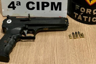 pmto-prende-homem-por-porte-ilegal-de-arma-de-fogo-em-cristalandia