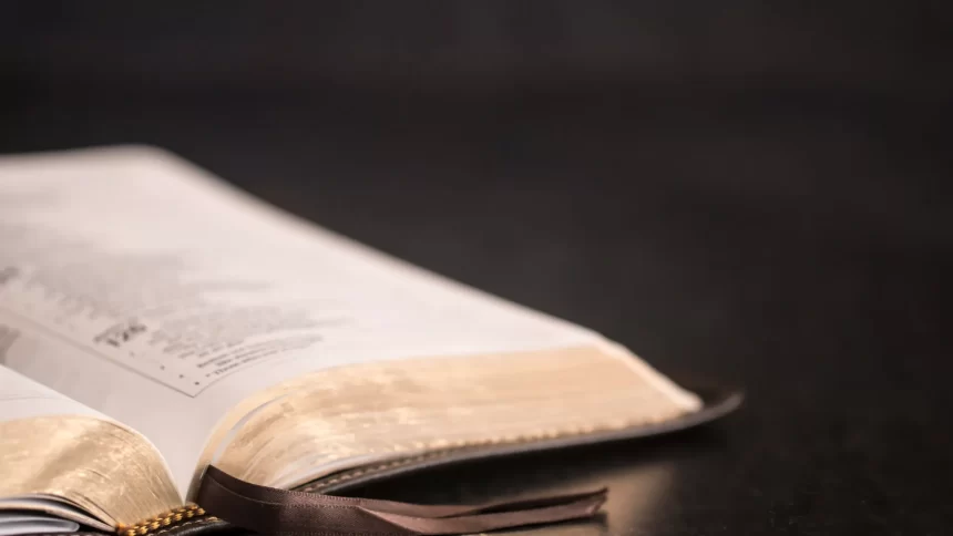 justica-suspende-lei-de-bh-que-estabeleceu-uso-da-biblia-em-escolas-como-material-de-apoio