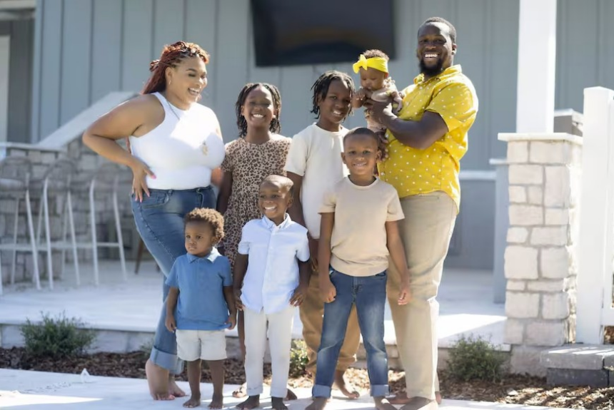 sem-teto,-pai-de-seis-filhos-abre-negocio-e-vira-milionario-na-florida