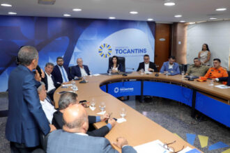governo-do-tocantins-estreita-dialogo-com-representantes-de-servidores-estaduais-sobre-o-subteto-salarial