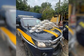 prf-apreende-mais-de-50-kg-de-cocaina-transportada-em-carro-na-br-153