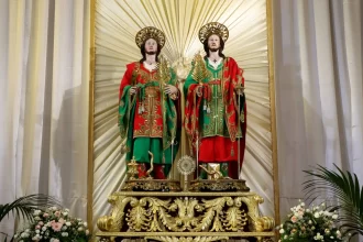 festa-de-cosme-e-damiao-e-celebrada-por-diferentes-religioes