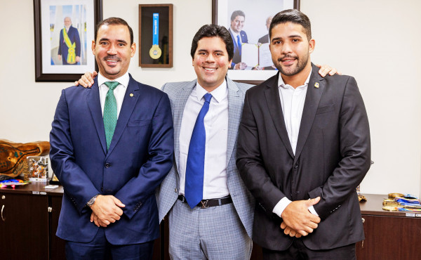 em-brasilia,-governo-do-tocantins-articula-recursos-com-o-ministerio-do-esporte-para-reforma-e-ampliacao-de-pracas-esportivas