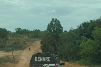 na-regiao-do-jalapao,-1a-denarc-da-cumprimento-a-mandados-de-busca-e-apreende-porcao-de-droga