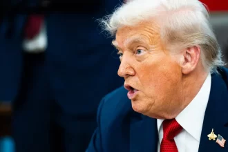 trump-diz-que-eua-vao-realizar-acao-terrestre-na-venezuela-em-breve