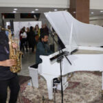 emocao-e-sensibilidade-marcam-a-abertura-da-exposicao-“entre-gravuras-e-tracos”-com-o-espetaculo-sampiano-–-sons-que-contam-historias