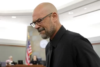 apresentador-descobre-ao-vivo-que-esposa-planejava-sua-morte