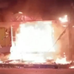 ponto-de-onibus-que-atende-moradores-da-regiao-sul-de-palmas-e-incendiado-durante-a-madrugada