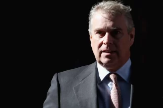 andrew-renunciou-a-titulos-reais,-mas-nao-deixou-de-ser-principe-ou-duque