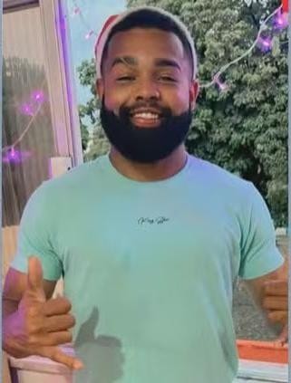 mae-de-motorista-baleado-na-cabeca-em-belford-roxo-diz-que-filho-ja-havia-sido-alvejado-no-natal:-‘achei-que-aquele-tiro-fosse-um-aviso’