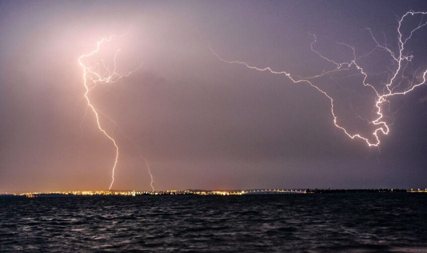 mais-de-200-mil-raios-atingiram-o-tocantins-neste-mes de outubro