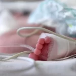 recem-nascido-resgatado-vivo-antes-de-sepultamento-morre-no-acre