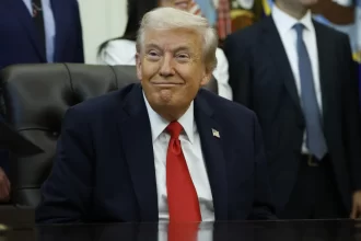 trump-parabeniza-lula-e-diz-que-negociacoes-com-brasil-prosseguem