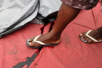 ‘arrancaram-a-cabeca-do-meu-sobrinho’,-diz-moradora-do-complexo-do-alemao