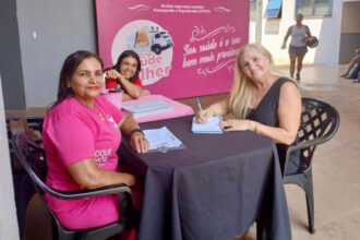 governo-do-tocantins-e-sesc-realizam-acao-do-outubro-rosa-com-foco-na-prevencao-e-na-promocao-da-saude