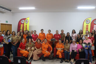 corpo-de-bombeiros-militar-promove-roda-de-conversa-sobre-saude-intima-e-superacao-no-outubro-rosa