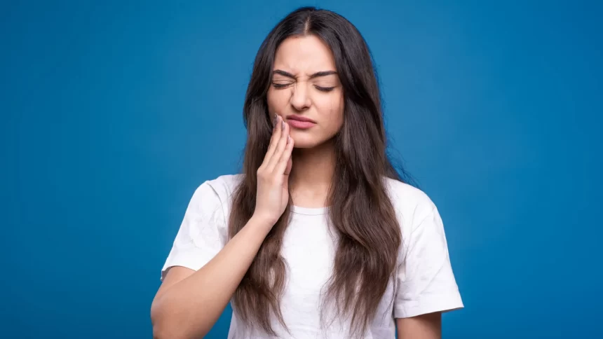 dor-de-dente?-veja-5-truques-caseiros-que-ajudam-a-aliviar-o-incomodo