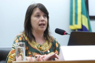 especialistas-defendem-fim-de-perfis-para-criancas-e-adolescentes-em-plataformas-digitais