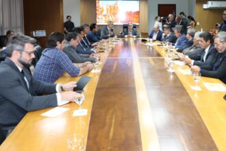 governador-em-exercicio,-laurez-moreira,-apresenta-situacao-fiscal-do-estado-aos-deputados