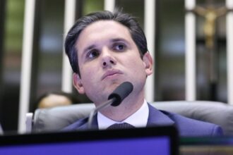 motta-pede-apoio-do-itamaraty-a-brasileiros-capturados-em-flotilha-rumo-a-gaza