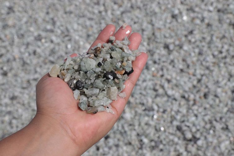 vale-do-litio:-exploracao-de-metais-criticos-impacta-comunidades-em-mg