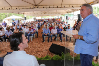 governador-laurez-moreira-participa-da-inauguracao-de-terminal-rodoferroviario-que-reforca-a-logistica-de-escoamento-da-producao-de-graos-no-tocantins