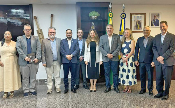 grupo-oceanpact-apresenta-propostas-de-investimentos-em-energia-renovavel-e-sustentabilidade-ao-governador-laurez-moreira