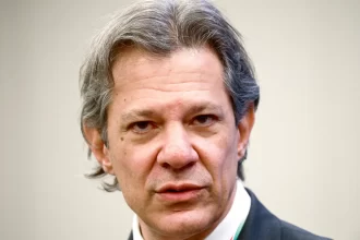 cabeca-do-crime-organizado-esta-‘na-praia-de-miami’,-nao-na-penha,-diz-haddad