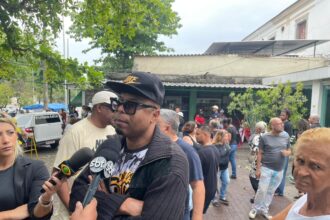 buchecha-vai-ao-velorio-de-jovem-que-morreu-baleada-na-linha-amarela;-artista-cantou-no-seu-casamento