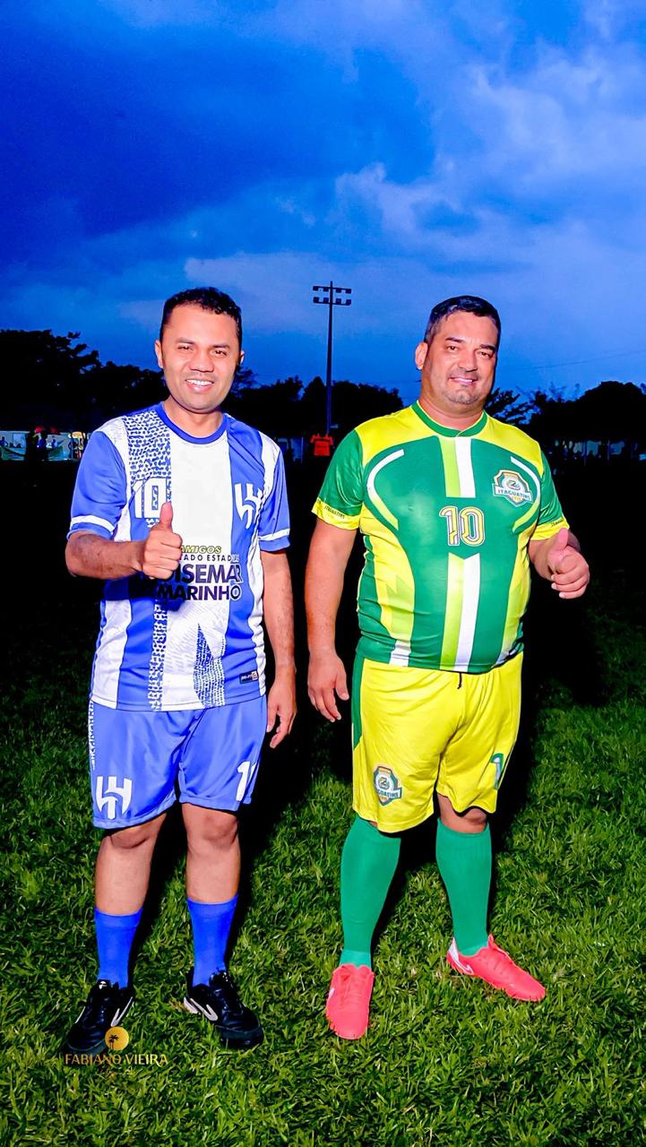 deputado-moisemar-marinho-entrega-obra-da-iluminacao-do-campo-anibal-nogueira-em-itaguatins