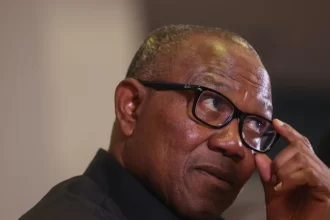 presidente-da-nigeria-diz-que-esta-disposto-a-se-reunir-com-trump-apos-ameacas-de-ataque