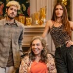 nos-resumos-de-‘tres-gracas’,-bagda-invade-a-mansao-de-arminda-e-surpreende-raul-dentro-de-casa