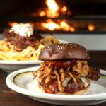 o-que-o-hamburguer-da-baixada-tem-que-os-outros-nao-tem?