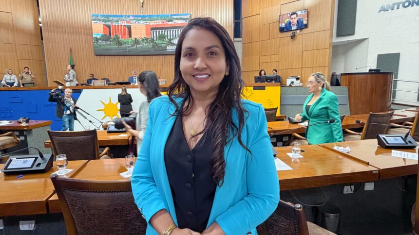 com-voto-favoravel-de-vanda-monteiro,-assembleia-aprova-pccr-da-educacao