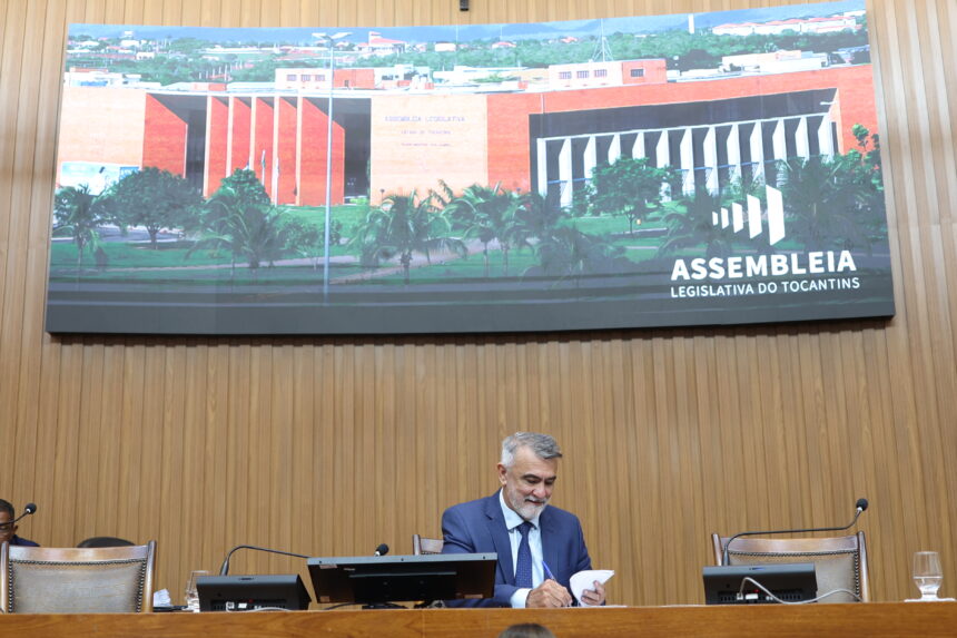 com-apoio-do-presidente-amelio-cayres,-pccr-da-educacao-e-aprovado-na-aleto-apos-rapida-tramitacao