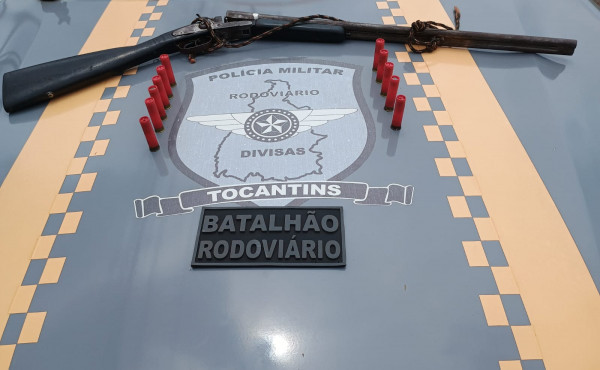 pmto-apreende-espingarda-durante-bloqueio-na-to-080,-proximo-a-paraiso-do-tocantins