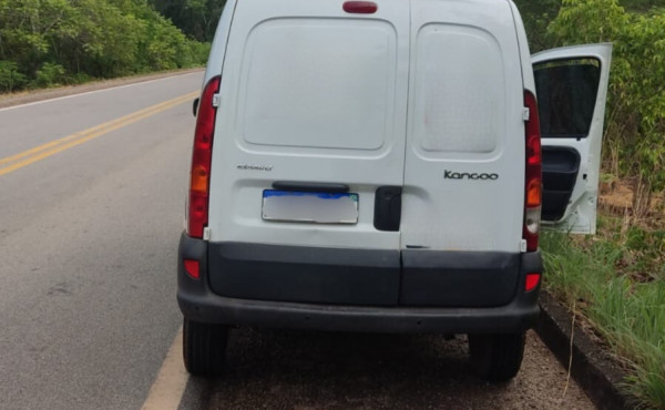 pmto-recupera-veiculo-furtado-em-palmas-e-abandonado-as-margens-da-to-348