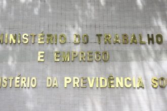 prazo-para-contestar-descontos-indevidos-do-inss-​termina-dia-14