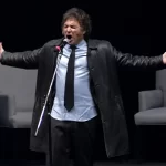 milei-cai-em-fake-news-e-comemora-convite-falso-para-cantar-com-ac/dc