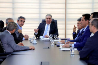 governador-laurez-moreira-debate-projetos-de-irrigacao-da-regiao-sudoeste-do-tocantins