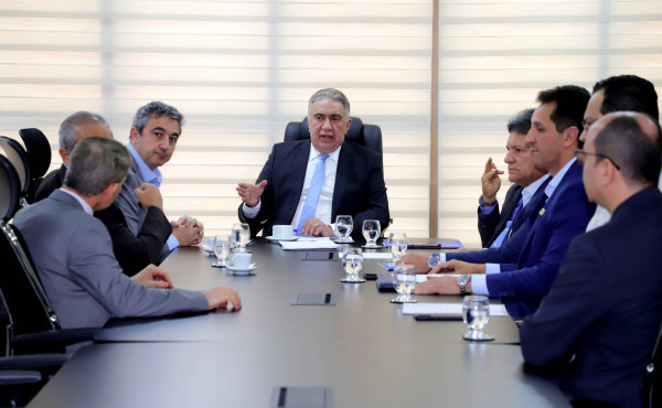 governador-laurez-moreira-debate-projetos-de-irrigacao-da-regiao-sudoeste-do-tocantins