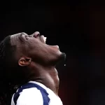 jogador-do-tottenham-perde-r$-5-milhoes-em-golpe-bancario-no-reino-unido