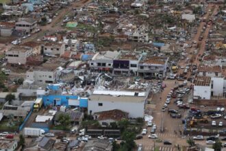 ciclone-causa-danos-em-dez-municipios-gauchos-e-200-mil-ficam-sem-luz