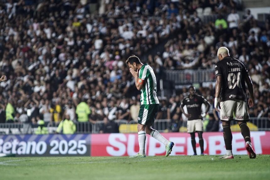 com-‘lei-do-ex’,-vasco-leva-virada-de-juventude-em-sao-januario-e-fica-distante-de-libertadores