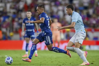 goleiro-se-redime-apos-falha-bizarra,-e-fortaleza-empata-com-o-gremio