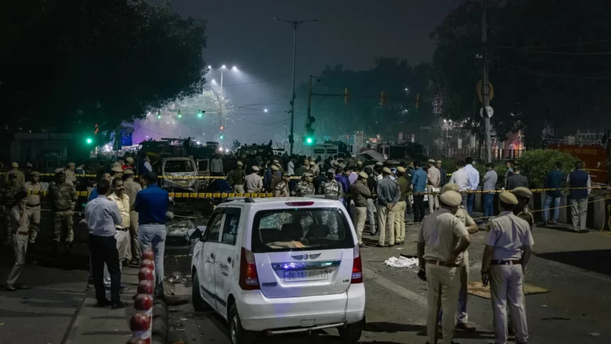 explosao-perto-do-forte-vermelho,-em-nova-deli,-mata-ao-menos-8,-diz-policia