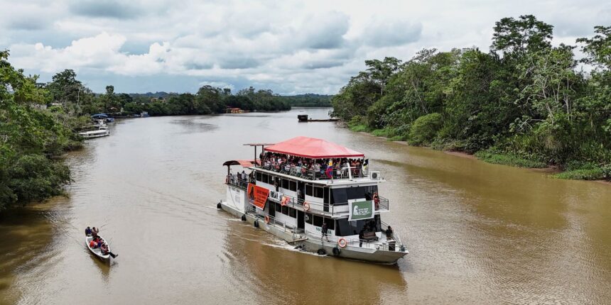 flotilha-yaku-mama-chega-a-cop30-com-demandas-de-povos-indigenas