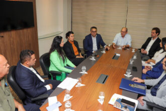 governo-do-tocantins-apresenta-numeros-de-impacto-da-implantacao-do-teto-remuneratorio-unico-e-reforca-dialogo-com-as-categorias